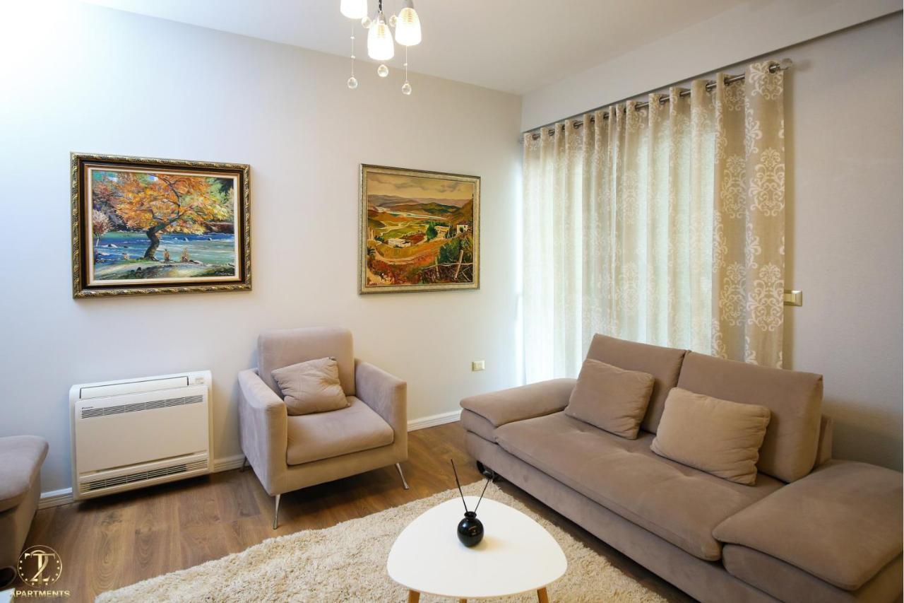 T2 City Apartments Vlore Exterior photo